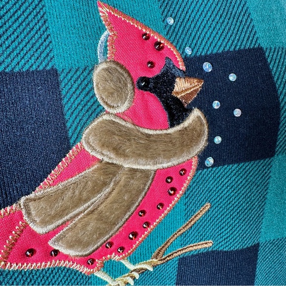 Quacker Factory Green & Black Plaid Top with Cardinal Design Sz 1X NWT - Picture 3 of 6